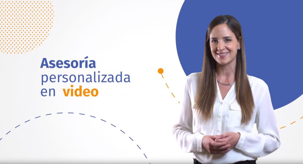 Actriz del personaje Daniela junto al texto Asesoría personalizada en video de Cuprum